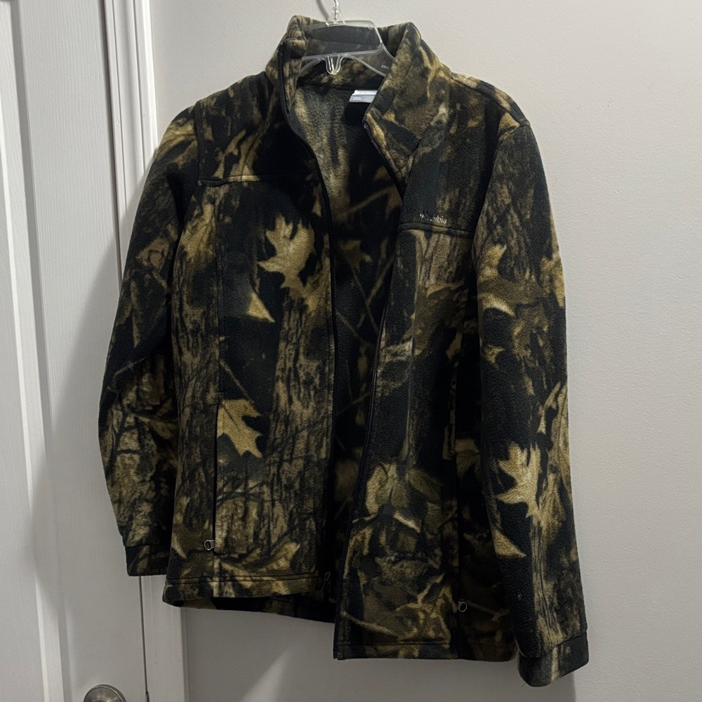 Columbia Black and Gold Patterned Jacket